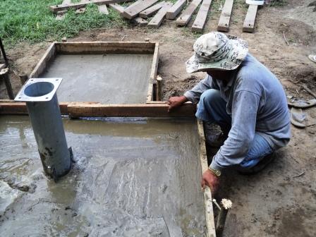 Roya, Peru, 2011, finishing well pad